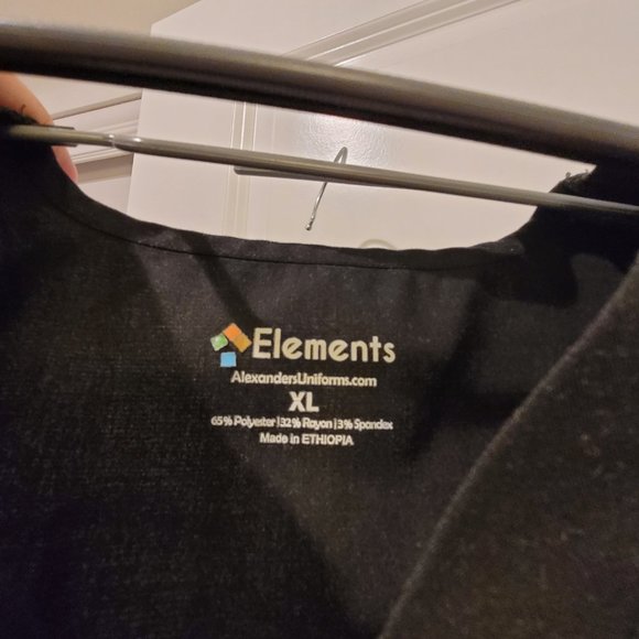 Scrubs - Picture 2 of 3